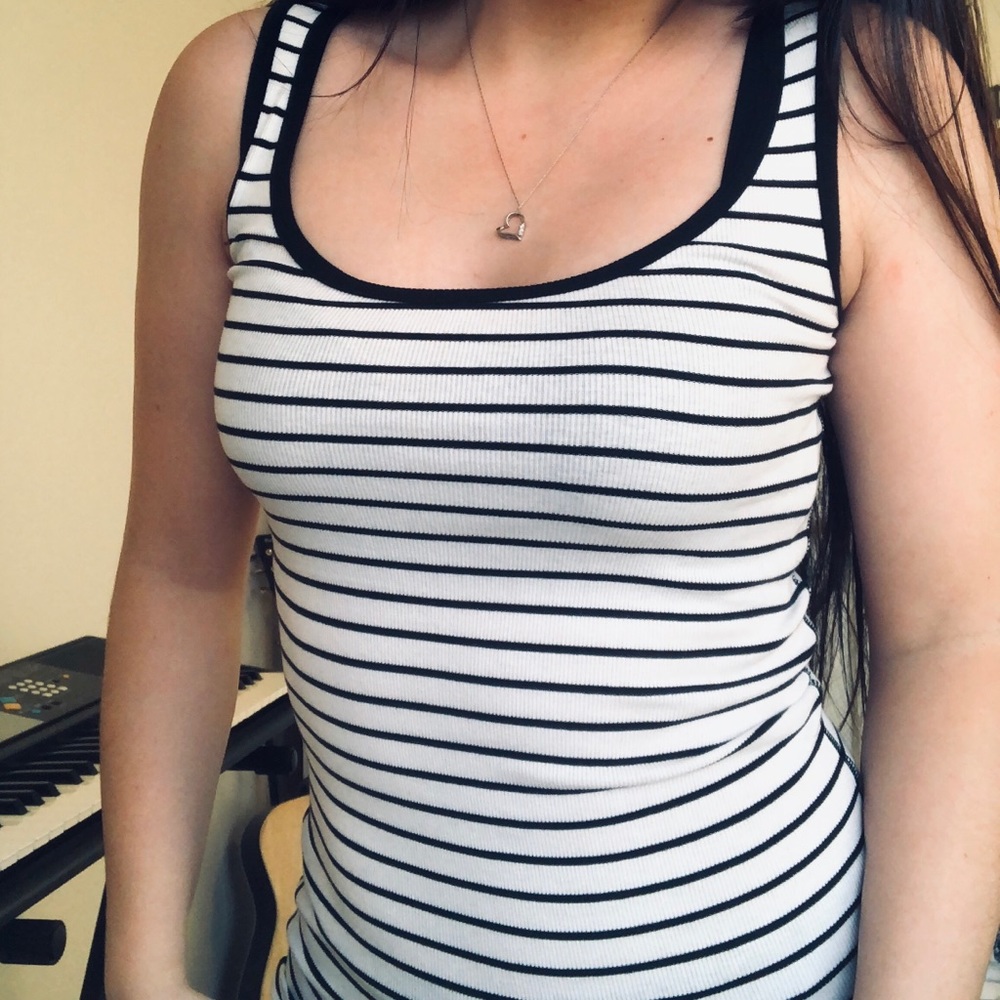 Black and white stripe tank top
